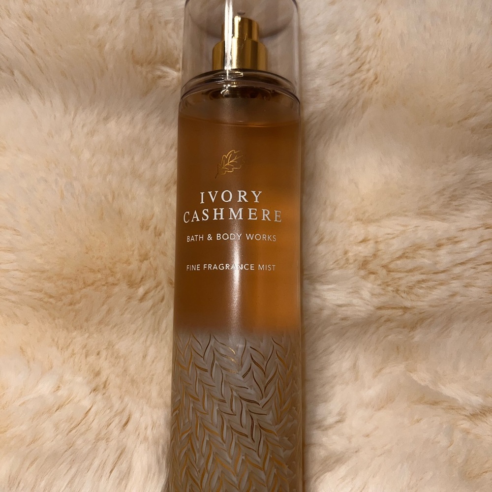 NEW YEAR EVES SPECIAL ~ Ivory Cashmere Fragrance Mist